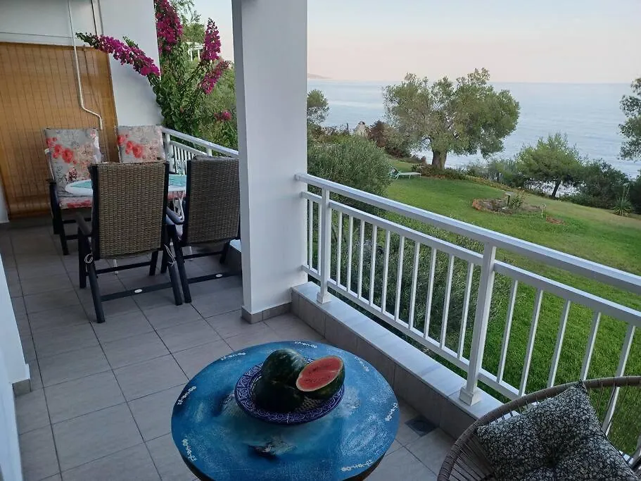 Απέραντο Γαλάζιο Le Grand Blue Apartment Mola Kalyva Greece