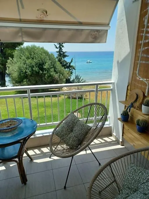 Απέραντο Γαλάζιο Le Grand Blue Apartment Mola Kalyva Greece