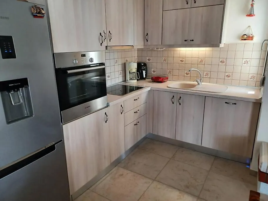 Απέραντο Γαλάζιο Le Grand Blue Apartment Mola Kalyva