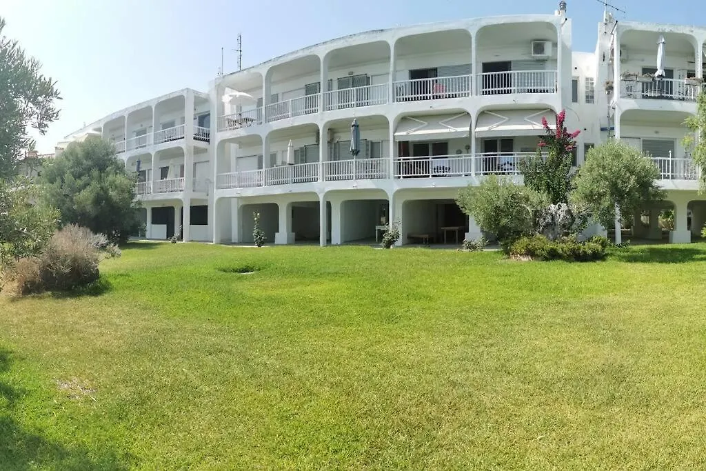 Απέραντο Γαλάζιο Le Grand Blue Apartment Mola Kalyva