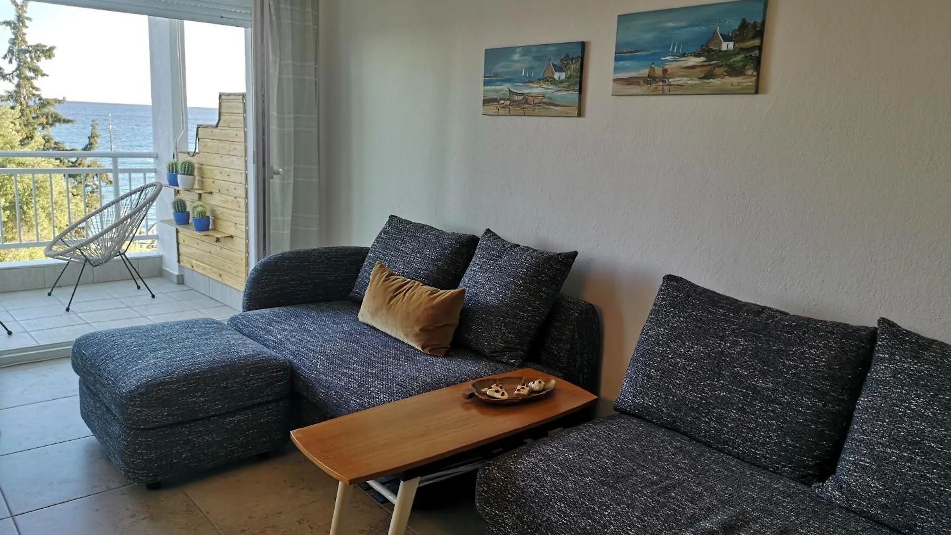 Απέραντο Γαλάζιο Le Grand Blue Apartment Mola Kalyva 0*,  Greece